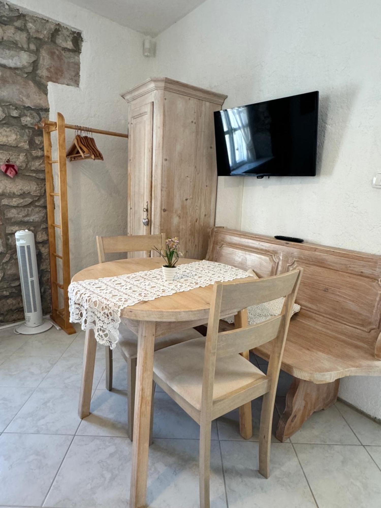 Mediterranes Ferienhaus M. Terrasse 베리로신즈 외부 사진